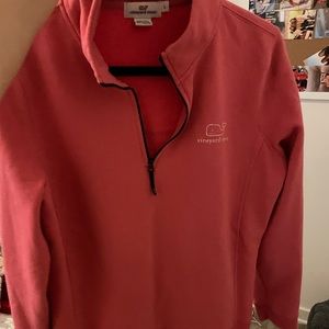 Vineyard vines sweatshirt